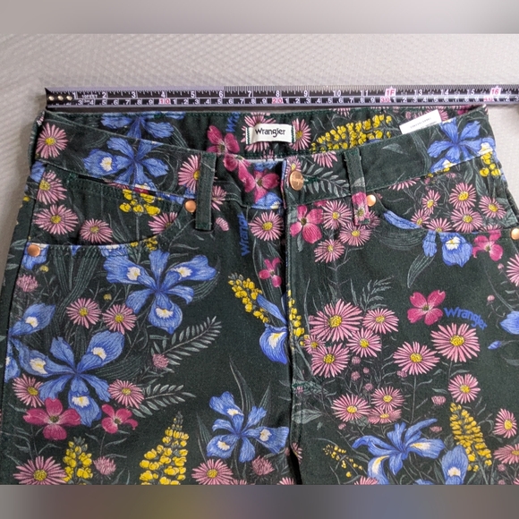 Wrangler Wanderer 622 Women’s Retro 70’s Floral High Rise Boho Flare Jeans 29x30 - Picture 10 of 10